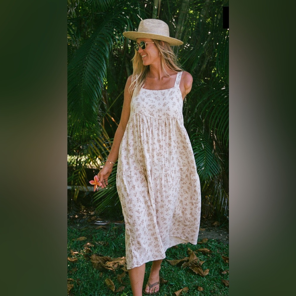 Carly Jean Los Angeles Hannah Dress